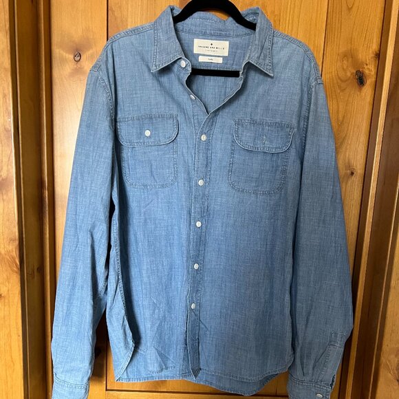 Imogene and Willie Earl Chambray Shirt - Picture 3 of 3